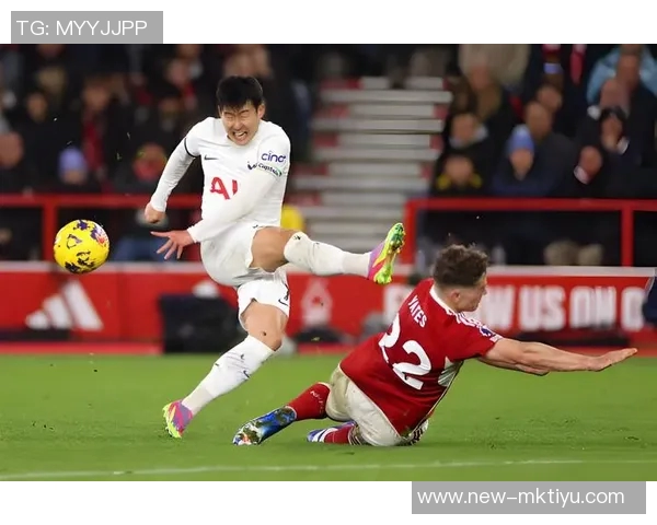 桑加雷在78分钟打入精彩进球热刺客场遭森林队三球领先