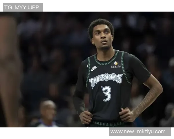 芬奇透露麦克丹尼尔斯脚踝伤势恢复良好今日参与部分训练状态良好